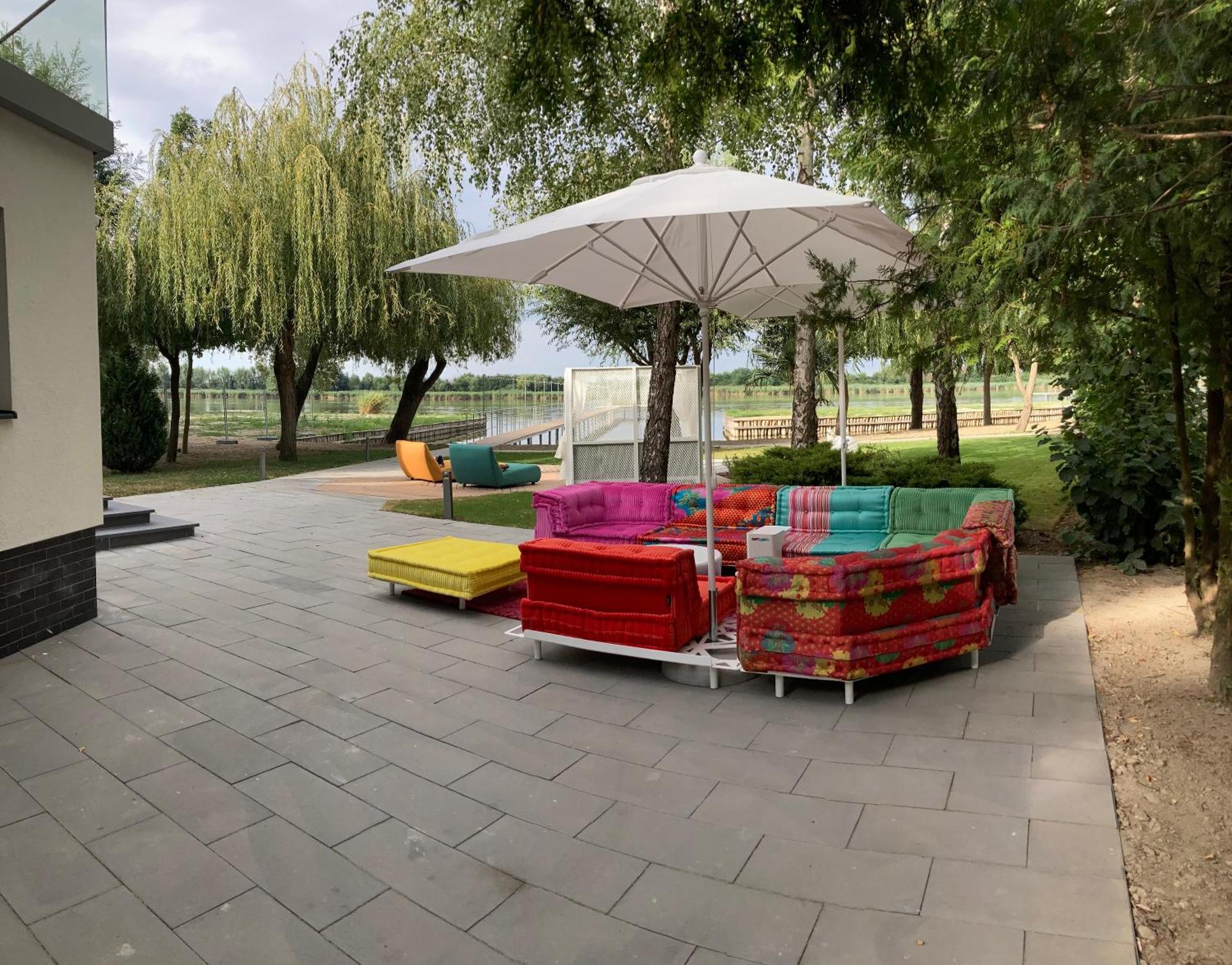 Donautica Hotel & Restaurant Fadd-Dombori Extérieur photo